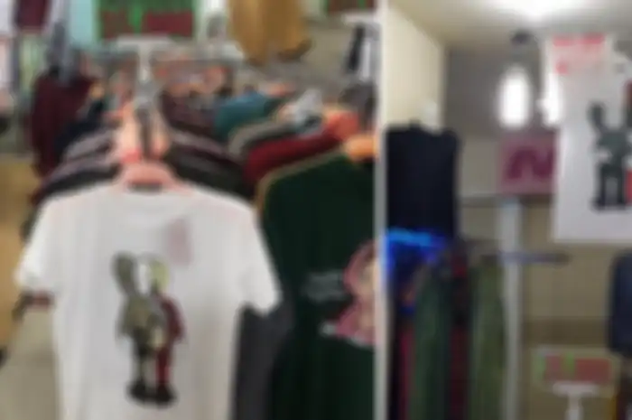 Kaos Uniqlo x KAWS versi KW