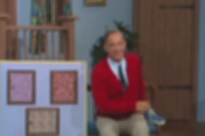 Cuplikan Tom Hanks di Trailer A Beautiful Day in the Neighborhood