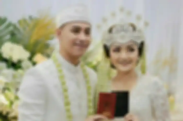 Siti Badriah dan Krisjiana Baharudin tampak serasi
