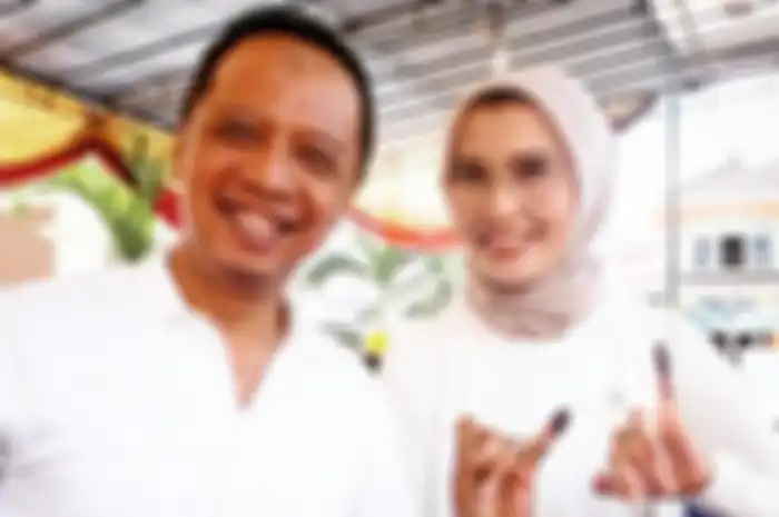 Arzeti Bilbina dan Aditya Setiawan