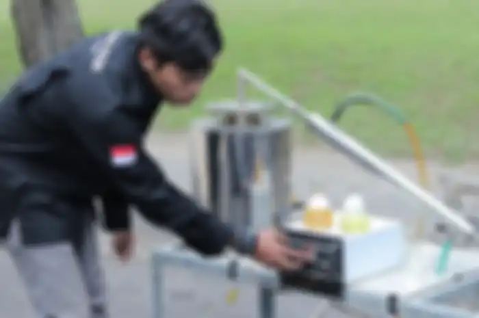 Alat pengubah sampah plastik jadi bahan bakar ciptaan Affan