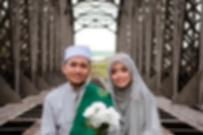 Demi bisa segera nikahi kekasih tercinta, Luqman rela hidup dengan Rp 300 ribu per bulan. 