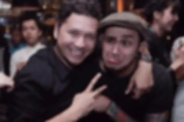 Gading Marten, Vicky Nitinegoro