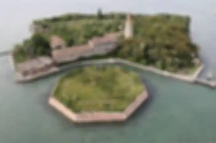 Pulau Poveglia, Italia