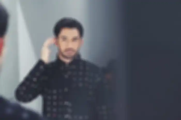 Reza Rahardian.