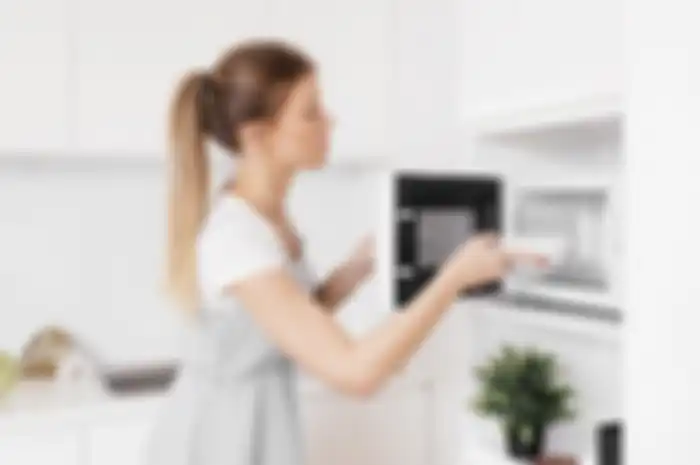 Agar Tidak Menjadi Racun, Jangan Panaskan 9 Bahan Makanan ini Menggunakan Microwave!