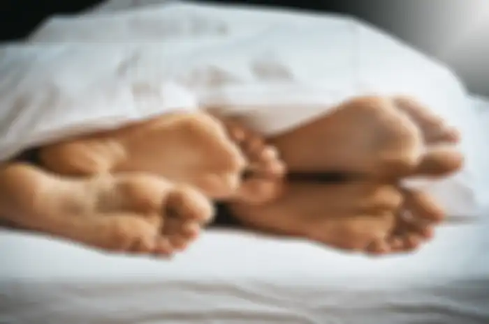 Posisi hubungan intim yang membuat istri puas semalaman.