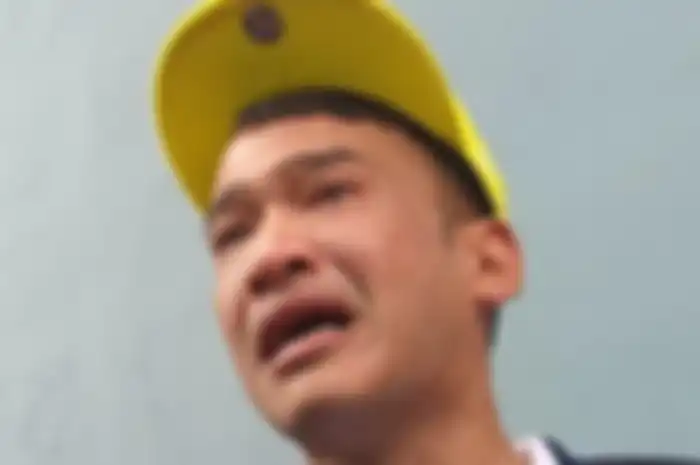 Ruben Onsu menangis saat menceritakan teror yang dialami keluarganya, ia mengaku lelah. 