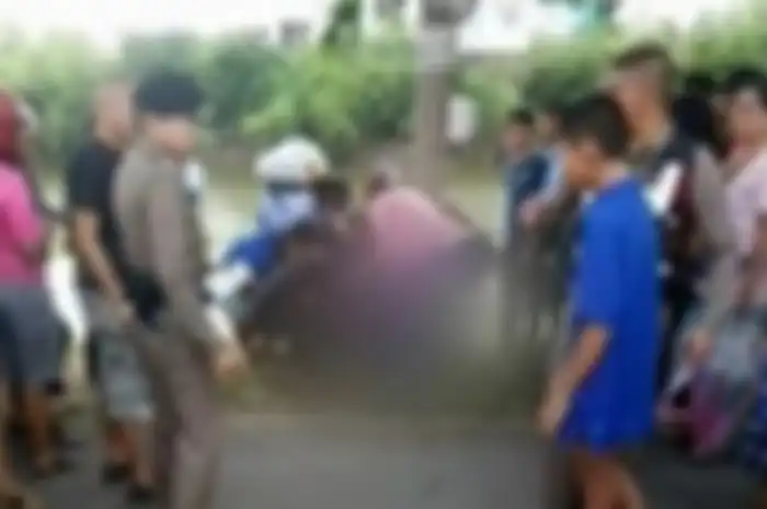 Pasangan remaja ditolong warga