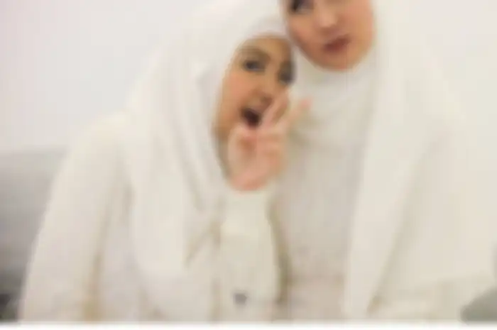Desy Ratnasari dan Nasywa 