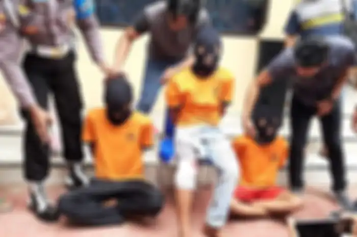 Tiga Pelaku Pembunuhan disertai pemerkosaan warga Suku Baduy dihadirkan di Polda Banten, Kamis (5/9/2019).