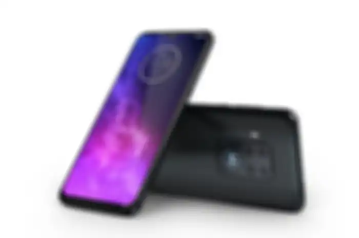 Motorola One Zoom