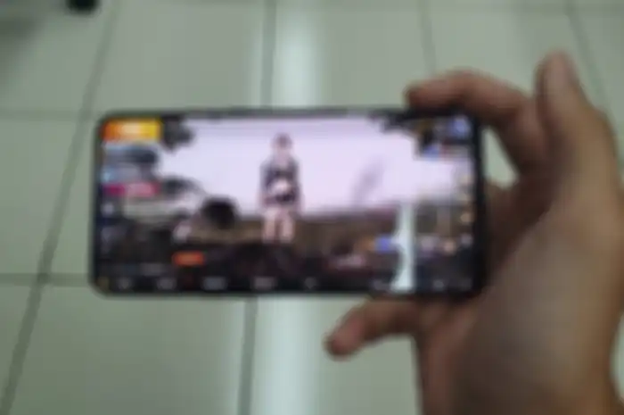 Bermain PUBG di Oppo Reno 10x Zoom