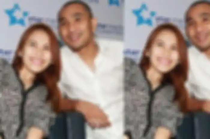 Ayu Ting Ting dan mantan suaminya Enji
