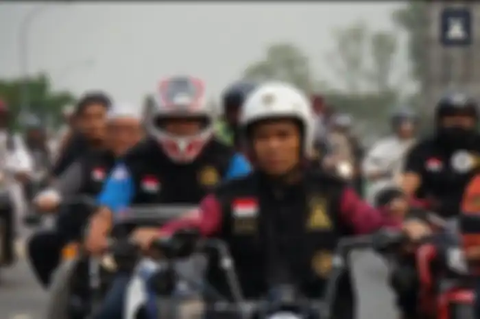 Ustadz Abdul Somad konvoi naik motor chopper bersama bikers di Batam