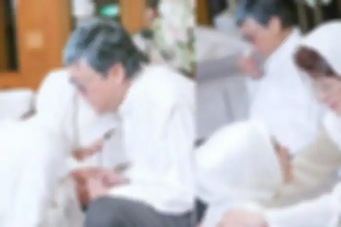 siratkan ingin segera miliki cucu, Rosano Barack khusuk berdoa ucapkan hal ini untuk Syahrini