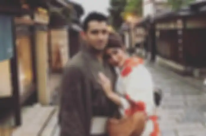 Abdulla Alwi, Tania Nadira