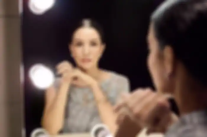 Selalu Menutup Rapat Kehidupan Keluarganya, Nadya Hutagalung Akhirnya Pamer Foto Wajah Ketiga Anaknya