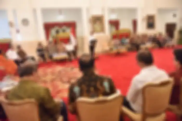 Presiden Joko Widodo menyampaikan kata pengantar untuk membuka Rapat Kabinet Paripurna tentang evaluasi pelaksanaan RPJMN 2014-2019 dan persiapan implementasi APBN 2020 di Istana Negara, Jakarta, Kamis (3/10/2019). 