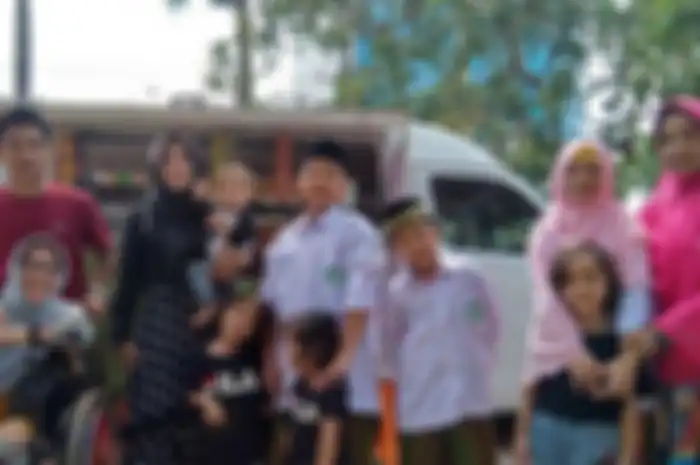 Keluarga Dewi Hartati 