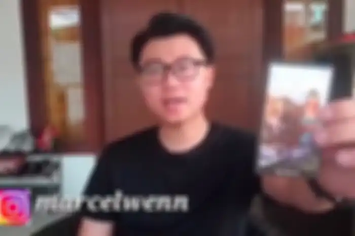 Marcel Wen membaca kehidupan Ammar Zoni dan Irish Bella melalui kartu tarot