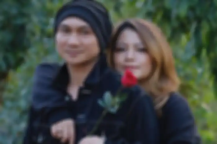 Wina Natalia dengan Anji