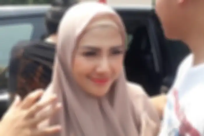 Rey Utami saat dibawa ke Kejaksaan Negeri Jakarta Selatan pada Kamis (24/10/2019).