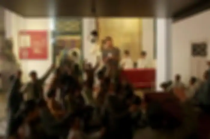 Di balik layar proses pemotretan Sumpah Pemuda Kompas di Museum Sumpah Pemuda, Jakarta Pusat, Selasa (27/10/2015)