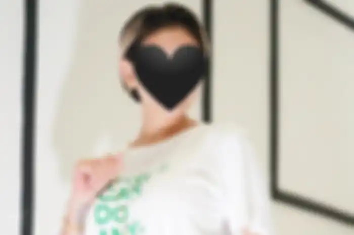Pebisnis sekaligus artis ini miliki Alat Kamar Mandi Seharga Puluhan Juta di rumah mewahnya, tangganya saja dari marmer!