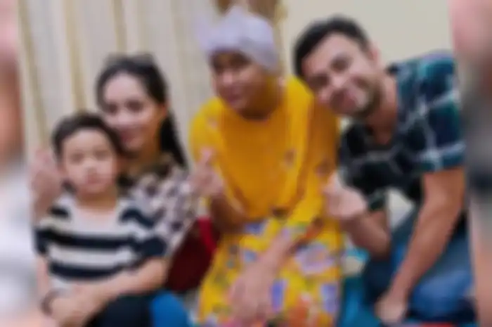 Keluarga Raffi Ahmad dan Mak Beti