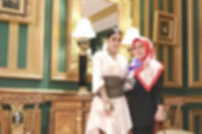 Mewahnya Dapur Milik Adik Syahrini, Penempatannya Langsung Menghadap Kolam Renang