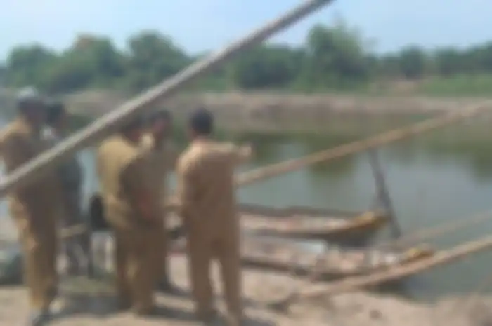 Warga Lamongan heboh temukan 3 benda ini di dasara sungai terpanjang di Pulau Jawa ini