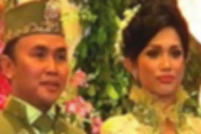Sugianto Sabran saat menikah dengan Ussy Suliatiawaty