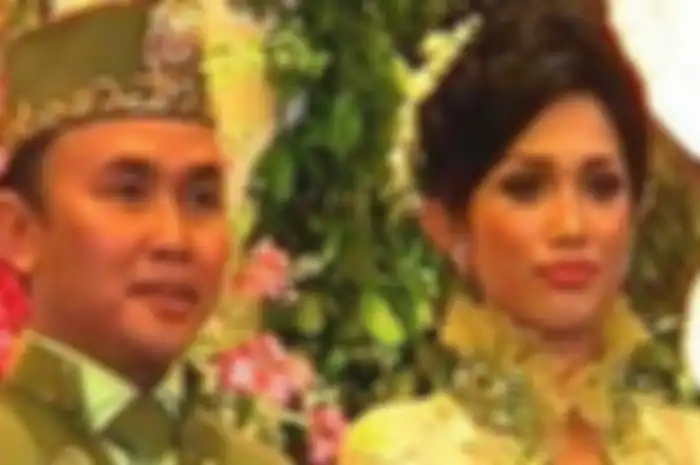 Ussy dan mantan suaminya 