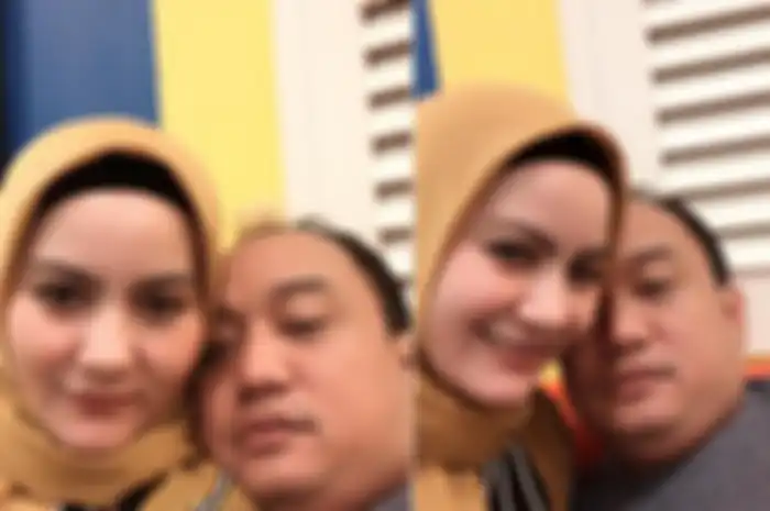 Aziz Gagap dan istrinya