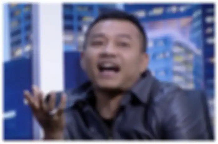 Anang Hermansyah sebagai Juri Indonesian Idol 