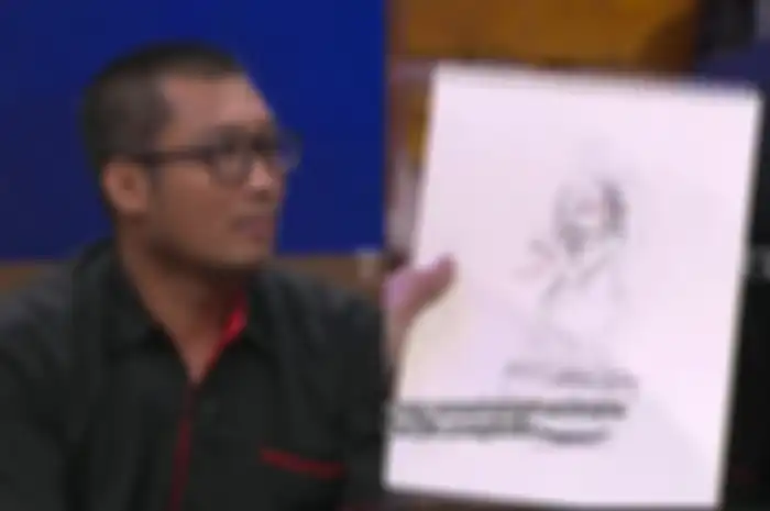 Om Hao jelaskan ciri-ciri makanan yang memakai pesugihan