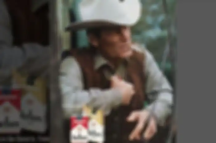 Robert Norris yang dikenal sebagai pria Marlboro atau Marlboro Man yang pertama