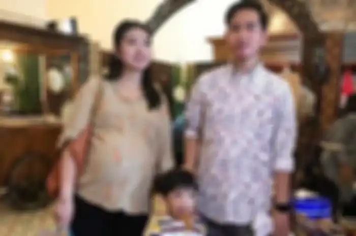 Cuek Tanpa Makeup, Selvi Ananda Tampil Santai Pakai Jersey Dress Saat Konsultasi ke Dokter