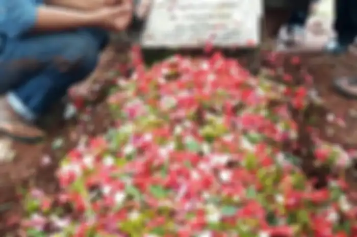 Makam Laila Sari