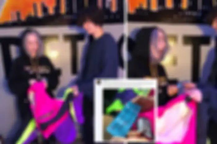 Momen ketika Donnie Gloede memberikan hadiah jaket ke Billie Eilish.