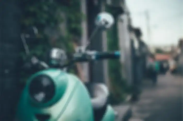 Ilustrasi sepeda motor.