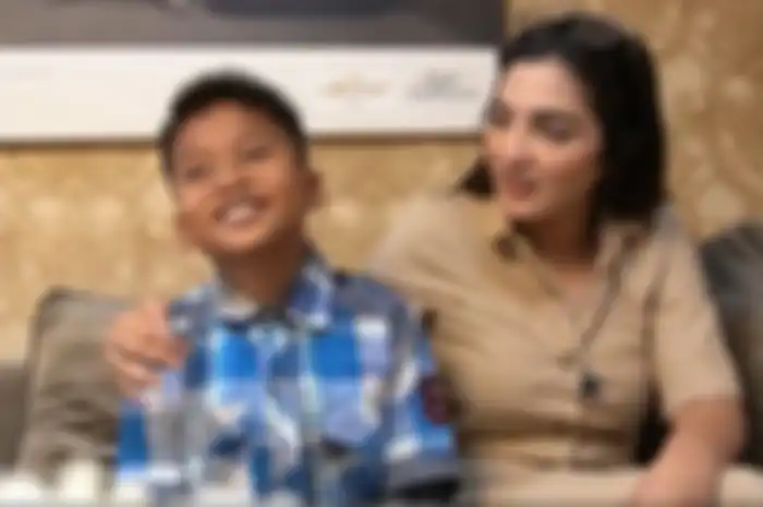 Ashanty dituding telantarkan biaya anak angkatnya, Putra, sang penjual cilok.
