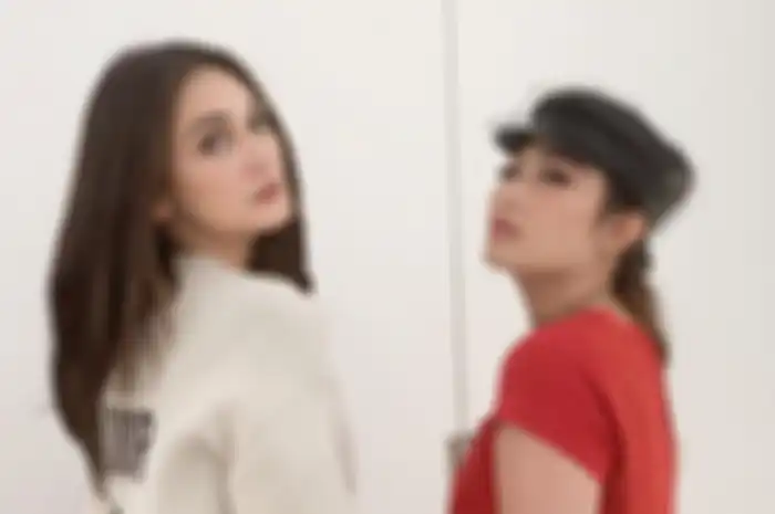 Luna Maya dan Ayu Dewi