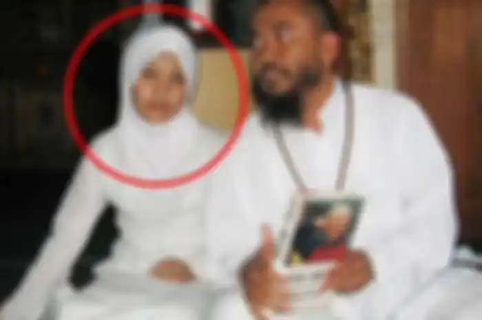 Kabar terbaru gadis 12 tahun yang dulu sempat viral setelah dinikahi Syekh Puji 9 tahun silam, penampilannya bikin pangling