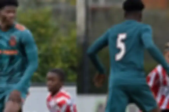 Pemain muda Ajax Amsterdam, David Easmon yang viral karena mempunyai tinggi di atas rata-rata anak seusianya.