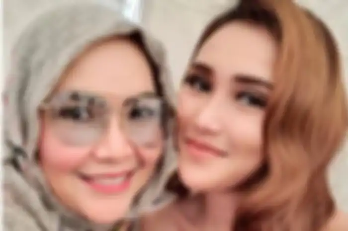 Ayu Ting Ting dan Umi Kalsum