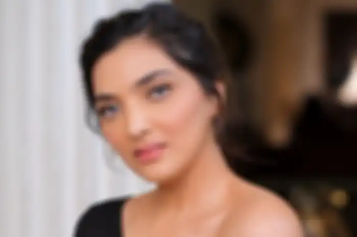 Foto Gaya Jongkok, Tingkah Nyeleneh Ashanty Dibanjiri Komentar Usil dari Netizen