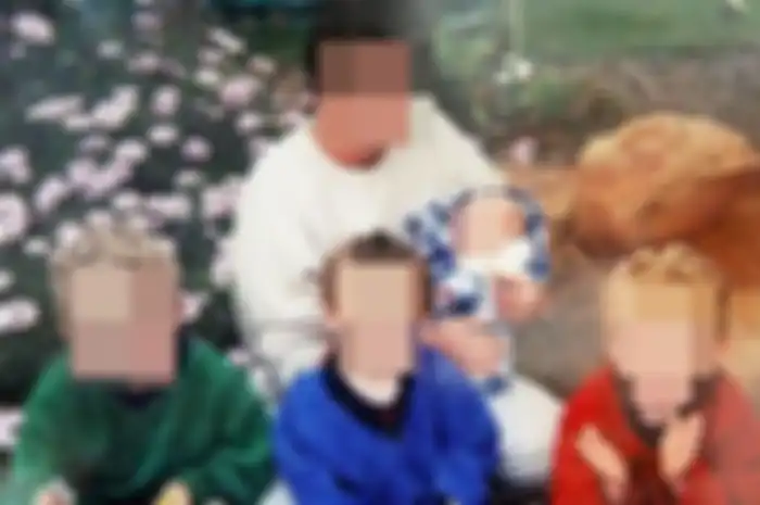 Lakukan Hubungan Inses 4 Generasi Berturut-turut, Kakak Beradik Ini Hasilkan 12 Anak dengan Kelainan yang Mengerikan, Ada Anaknya yang Betah Tidur Bergumul Kotorannya Sendiri