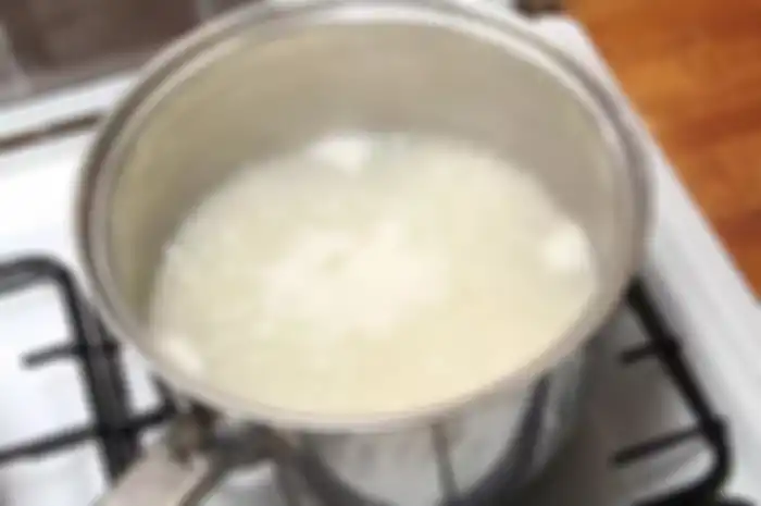 Air sisa rebusan beras